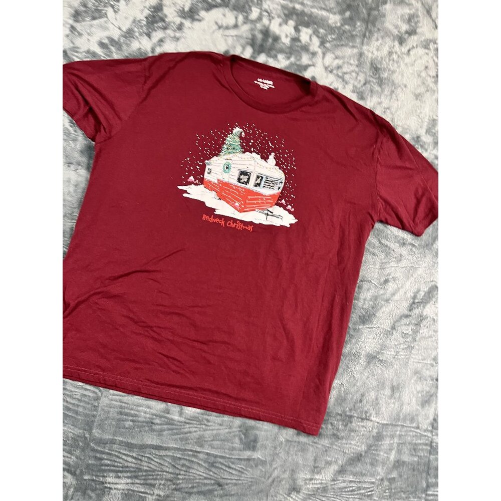 Redneck Christmas Graphic T-Shirt 2XL Red  Cotton Polyester Blend  GOOD